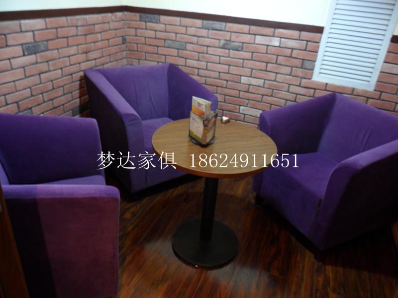 供應(yīng)用于布藝的鄭州 咖啡廳西餐廳沙發(fā)桌椅組合實(shí)木奶茶店甜品店茶餐廳休閑卡座