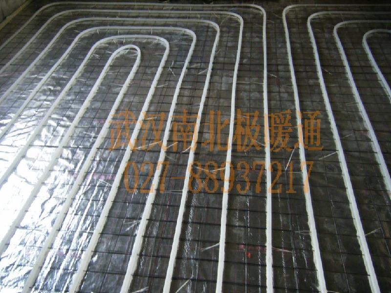 供應(yīng)武漢地板采暖武漢低溫?zé)崴匕宀膳┕ぜ夹g(shù)規(guī)范！