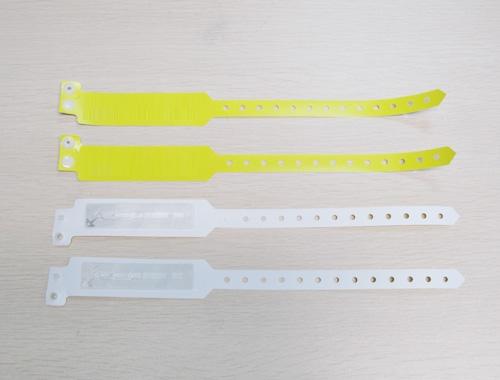 供應(yīng)芯片識(shí)別智能pvc腕帶/*識(shí)別腕帶/一次性腕帶 水上樂園H3遠(yuǎn)距離PVC一次性手