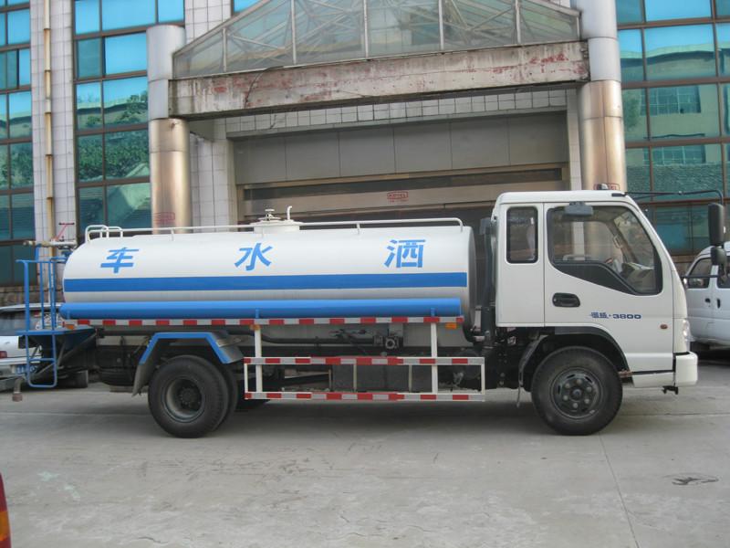 供应供应长春洒水车，福田时代小卡之星，东风140洒水车，福田时代小卡之星洒水车，东风D9多利卡洒水车，东风后双桥洒水车图片