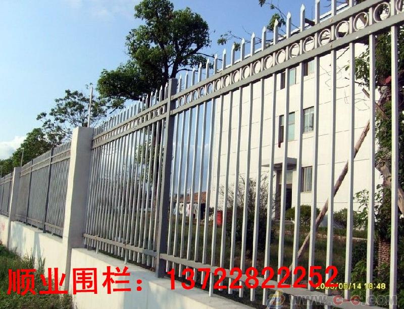 厂区护栏，学校围栏，工厂护栏，铁艺栅栏，防锈围栏，社区护栏图片