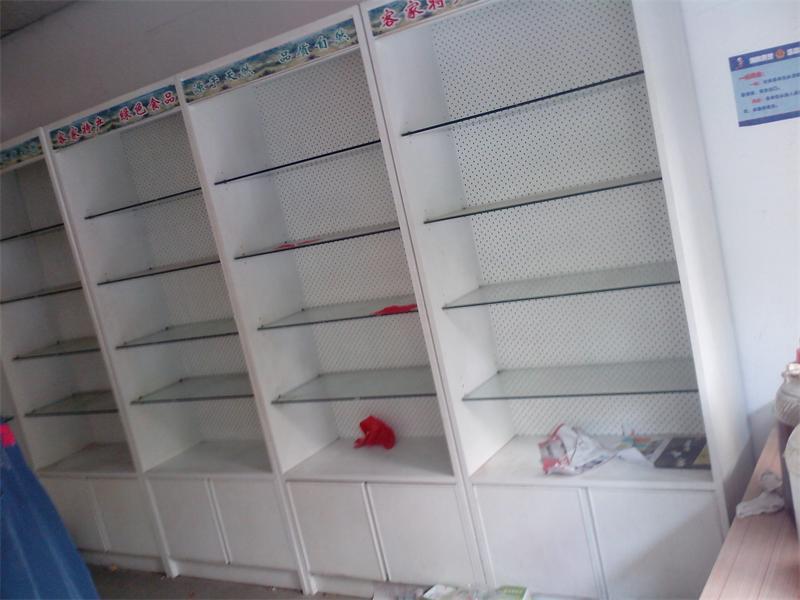 惠州哪有求購(gòu)化妝品展柜展示柜回收?qǐng)D片