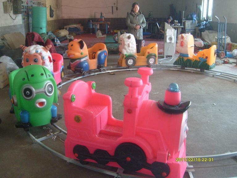 供應(yīng)毛絨動物車，機(jī)器人拉車，電動小動物，兒童蹦極跳床，小蹦極激光打靶