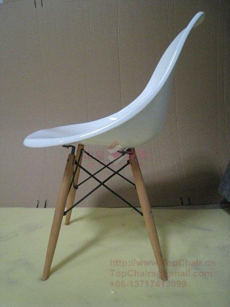 供應(yīng)伊姆斯塑料餐椅