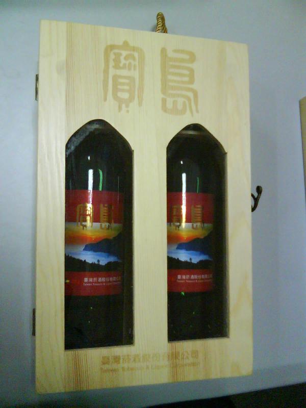 供應(yīng)新疆紅酒木盒加工松木木盒紅酒禮盒