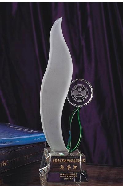 供應(yīng)水晶禮品供貨商51665526