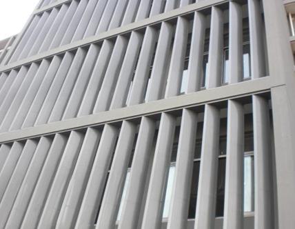 電動(dòng)穿孔百葉窗圖片