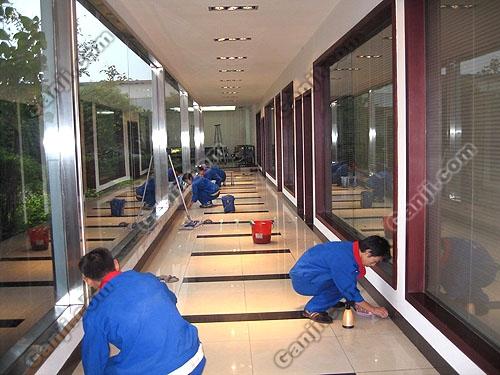 供應(yīng)閔行區(qū)工程保潔《閔行區(qū)七寶清洗保潔公司》辦公室地毯清洗保養(yǎng)