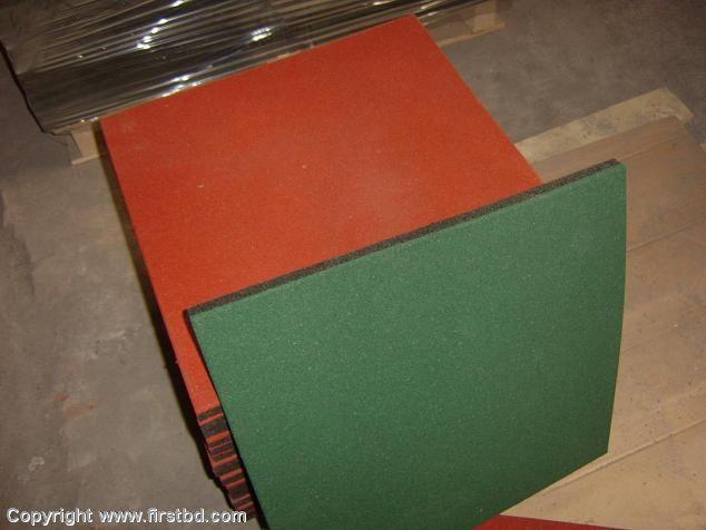 供應(yīng)彩色橡膠地磚生產(chǎn)防滑橡膠地墊價(jià)格