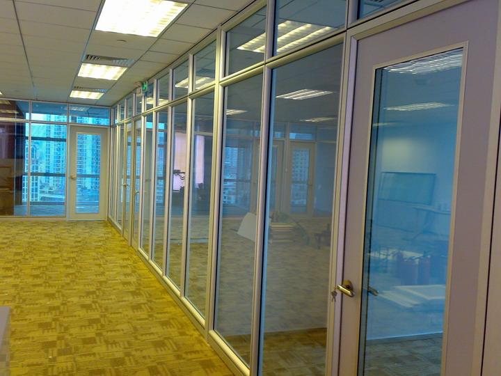 供應(yīng)木紋式雙層玻璃夾百葉隔斷