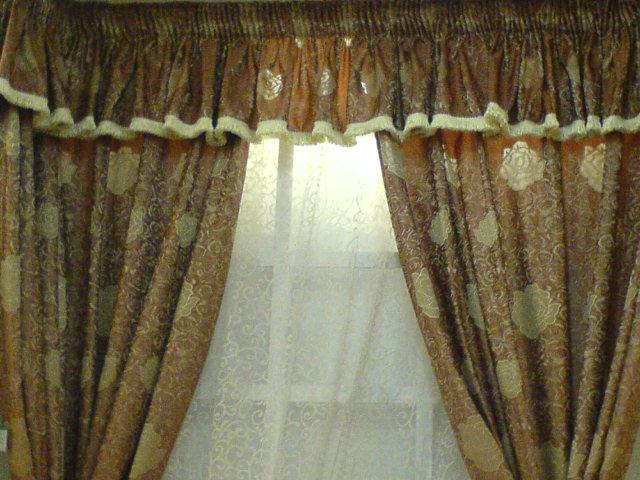 供應(yīng)窗簾拉不動(dòng)