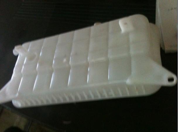 供應(yīng)汽車水箱熱熔機(jī)