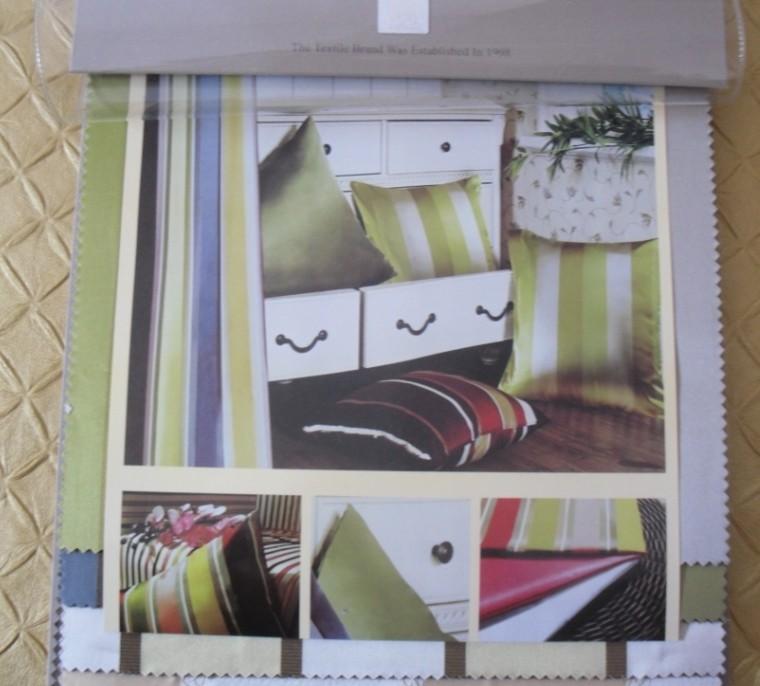 供應(yīng)用于窗簾的摩卡窗簾面料歐式提花面料廠家