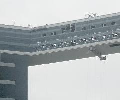 供應(yīng)幕墻玻璃更換膠，玻璃幕墻打膠，清遠幕墻玻璃打密封膠，