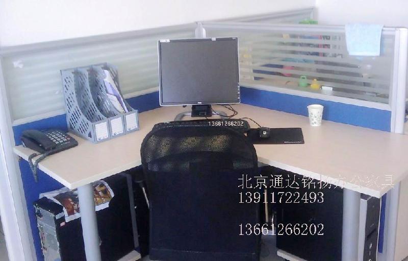 供應(yīng)辦公屏風(fēng)工位