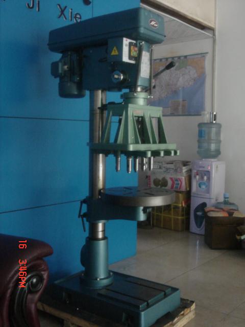 供應(yīng)JTDZ-25多軸油壓鉆床