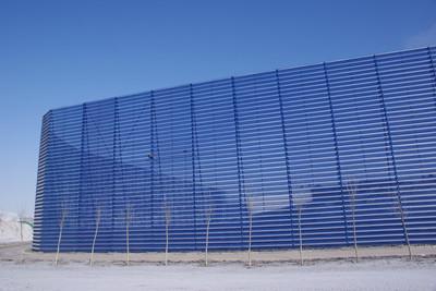 靜電噴塑擋風(fēng)抑塵墻 擋風(fēng)抑塵墻廠家 防）擋風(fēng)抑塵墻價(jià)格找鑫宏