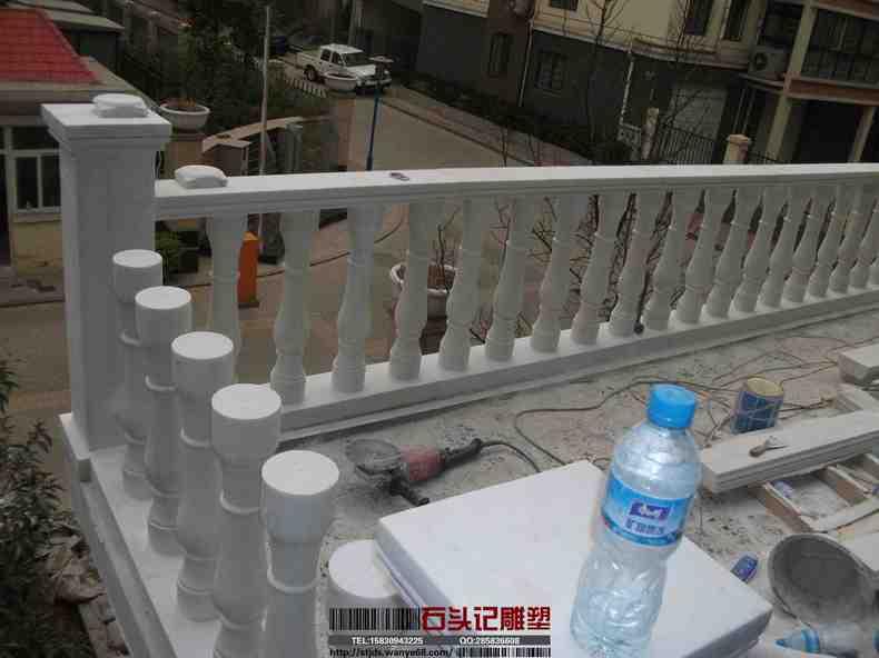 供應(yīng)陽(yáng)臺(tái)柱石雕石頭記雕塑