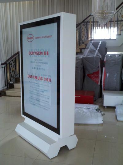 供應(yīng)威海換畫燈箱