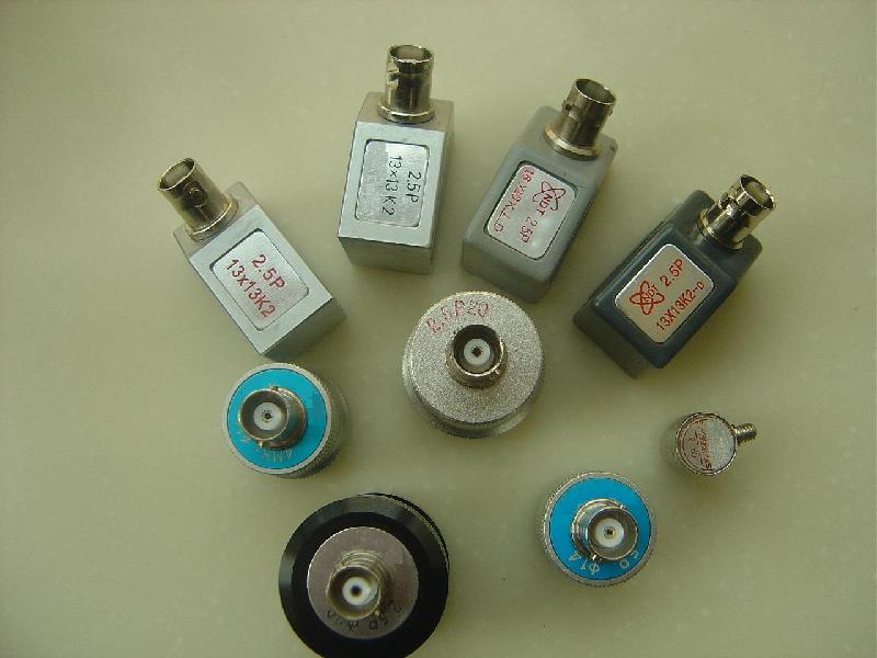 超聲波各種規(guī)格的斜探頭直探頭圖片