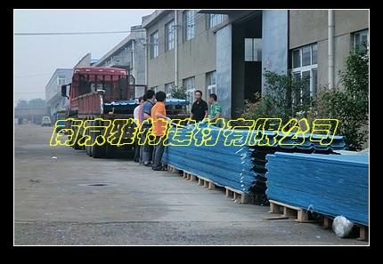 防腐屋面板廠家聯(lián)系地址防腐屋面板