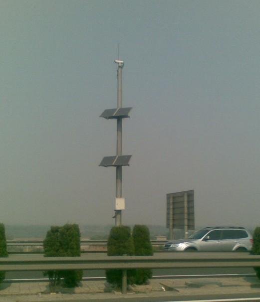 萊蕪監(jiān)控立桿批發(fā)濟(jì)南天網(wǎng)監(jiān)控立桿圖片