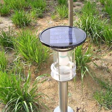 山東瑞誠(chéng)光電太陽(yáng)能路燈/庭院燈圖片