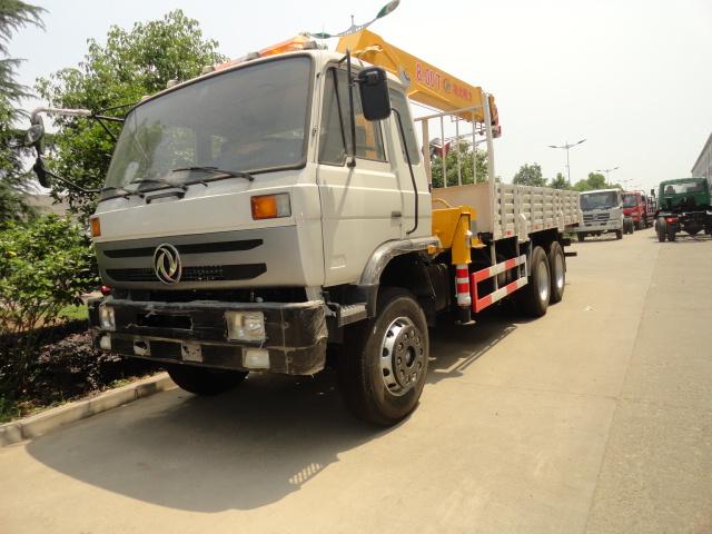 供應(yīng)小型隨車吊廠家直銷熱線13997867799