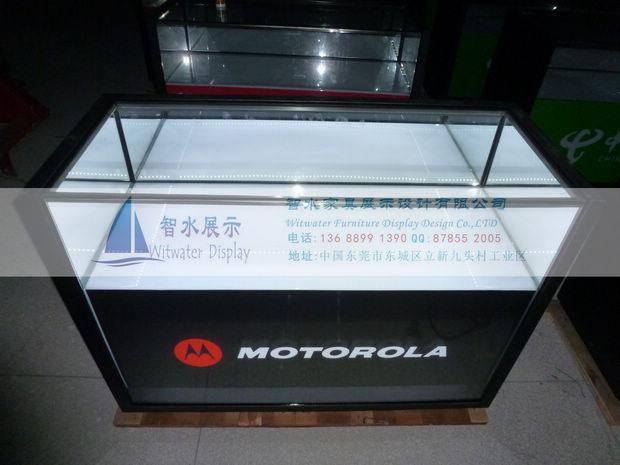 黑马摩托罗拉MOTO手机展示柜台图片