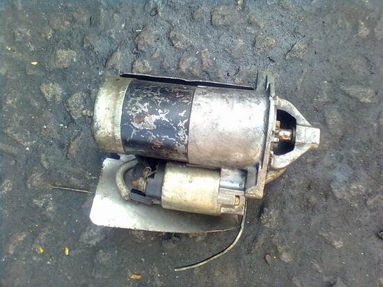 供應(yīng)三菱4G93起動(dòng)機(jī)，冷氣泵，電子扇等汽車配件