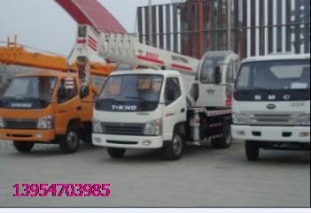 魯星唐駿歐鈴底盤6噸吊車圖片