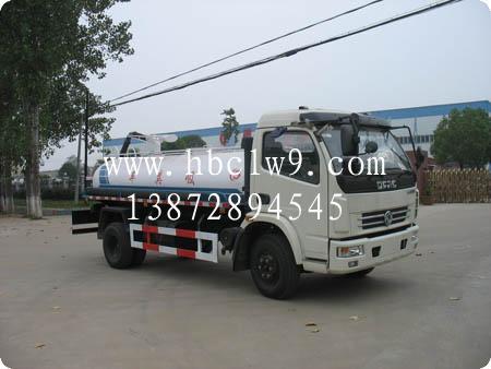 東風(fēng)多利卡吸糞車圖片