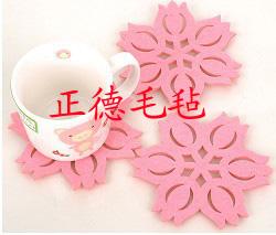 供應(yīng)彩色毛氈杯墊，餐桌隔熱杯墊特價(jià)銷(xiāo)售