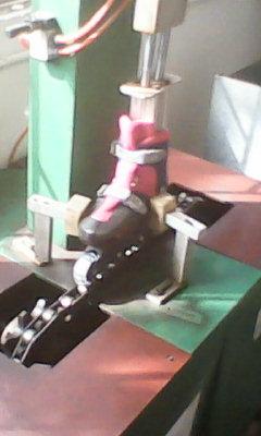 廠家*供應溜冰鞋動態(tài)路況試驗機溜冰鞋試驗機