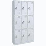 國內(nèi)一流九門更衣柜圖片