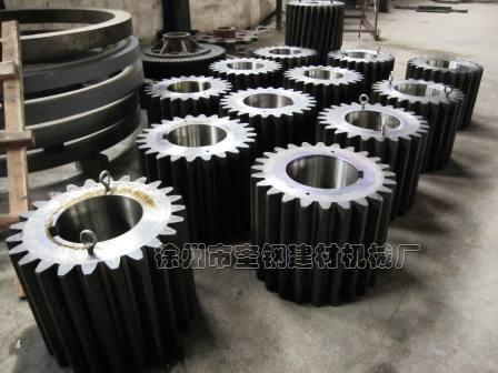 供應(yīng)2.6X13米水泥球磨機小齒輪鍛鋼材質(zhì)調(diào)質(zhì)處理