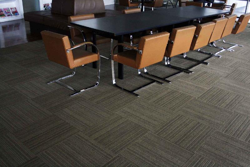 河南 專業(yè)安裝地毯方塊地毯專業(yè)安裝地毯方塊地毯