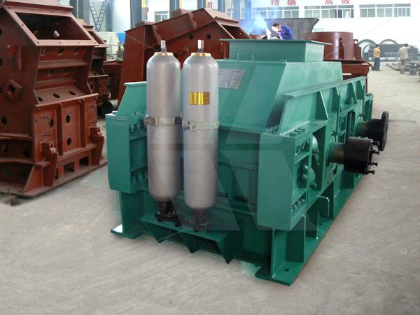 供應(yīng)液壓雙棍破碎機(jī)