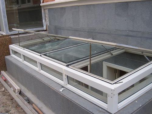 供應(yīng)安雙建材鋁合金天窗13918442599