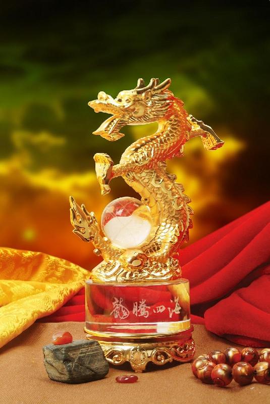 供應(yīng)龍年禮品龍年賀歲禮品廣州金屬