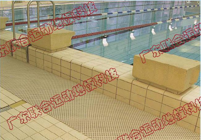 專業(yè)供應(yīng)游泳池防滑地墊，游泳池*防滑地板，泳池*防滑地板