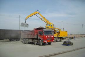 供應(yīng)碼頭履帶式抓斗起重機(jī)卸船機(jī)