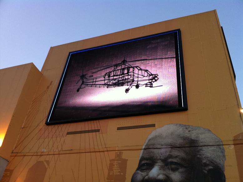 供應(yīng)P10P16P20戶外全彩LED顯示屏價格