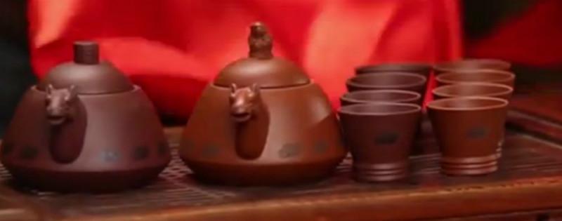 供應中國富貴甲午馬年生肖壺王