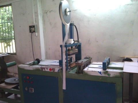 供應(yīng)天然薄木皮/牛皮紙*自動指接機