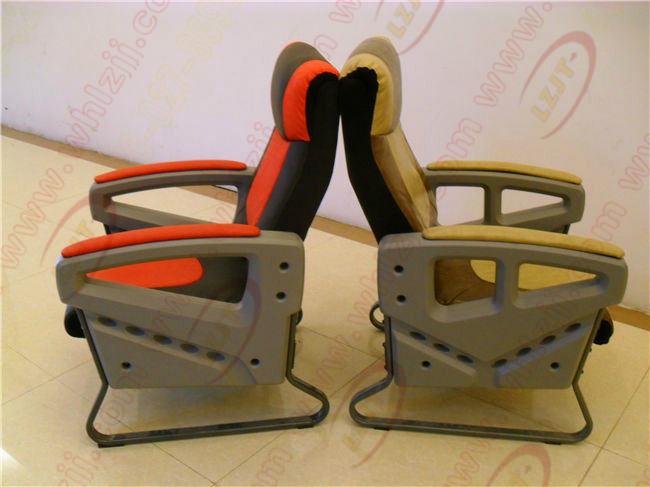 供應(yīng)武漢良子網(wǎng)吧沙發(fā)型號(hào)LZ-213