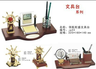 供應(yīng)深圳水晶握手獎(jiǎng)杯深圳水晶握手獎(jiǎng)杯廠家 深圳水晶握手獎(jiǎng)杯圖片