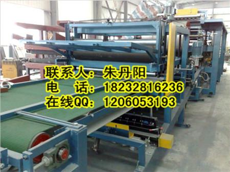 供應(yīng)950型巖棉復(fù)合板機(jī)京泊廠家制造直銷