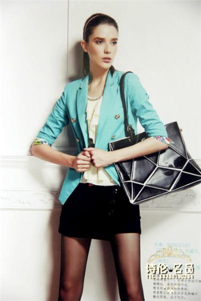 供應(yīng)宜賓折扣女裝品牌女裝專柜正品批發(fā)