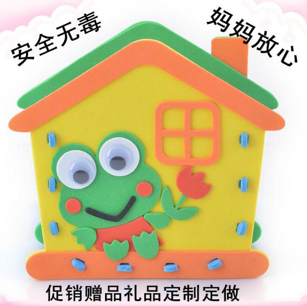 供應(yīng)開心小寶菠蘿筆筒定制定做  廠家直銷批發(fā)